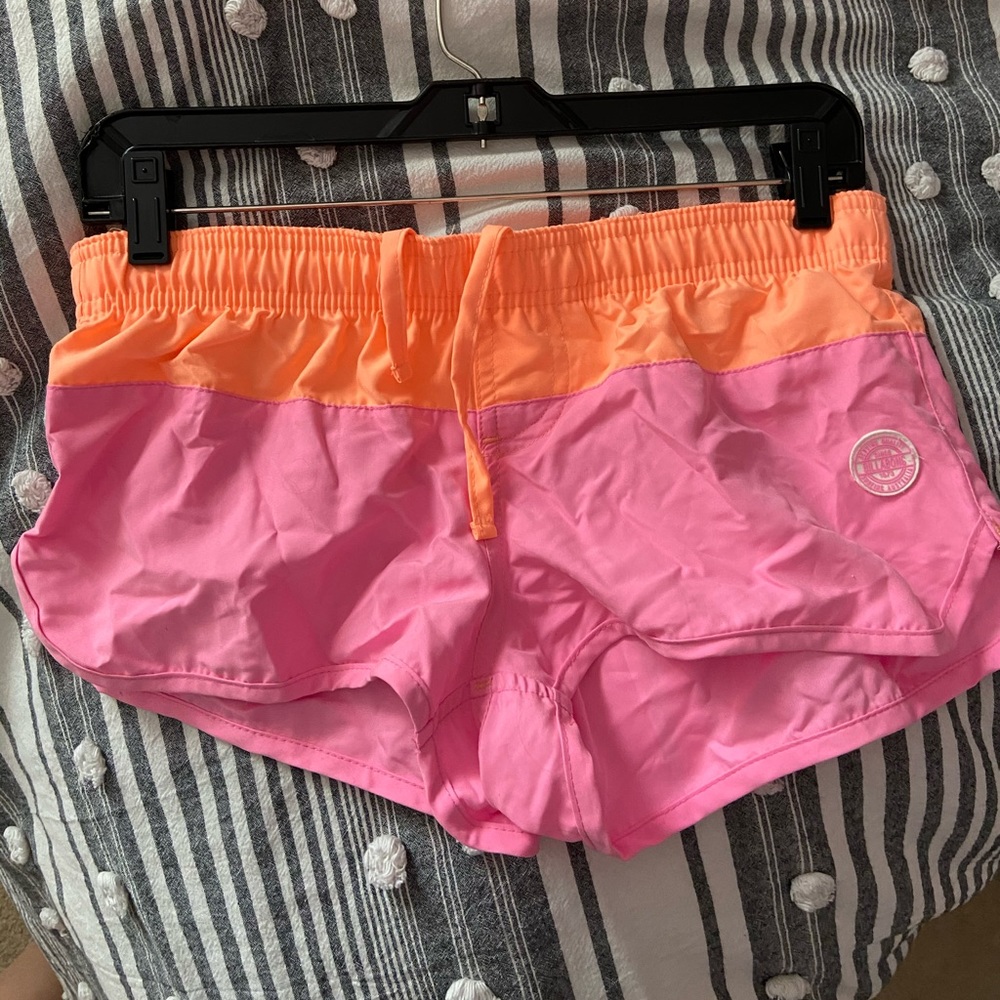 Billabong workout/boardshorts perfect condition!